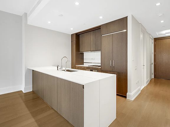 4th image of 301 E 50th St APT 7B