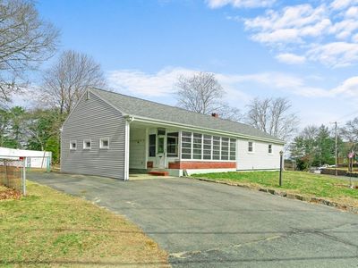 301 Main St, Acushnet, MA, 02743