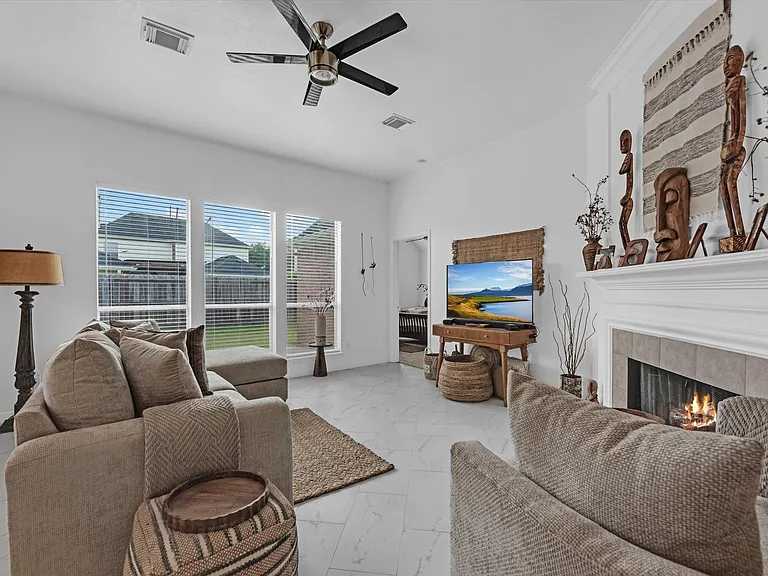 5805 Windy Knoll Ln — Photo 3