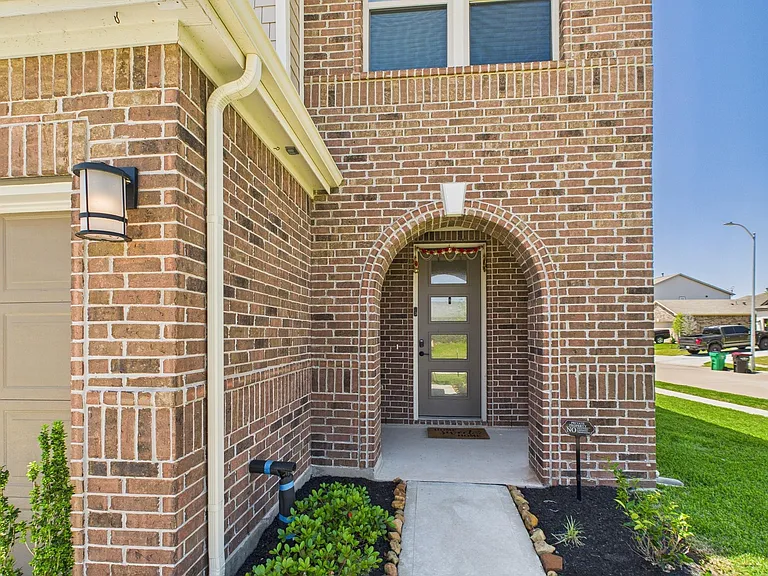 15643 Fellswood Dr — Photo 5