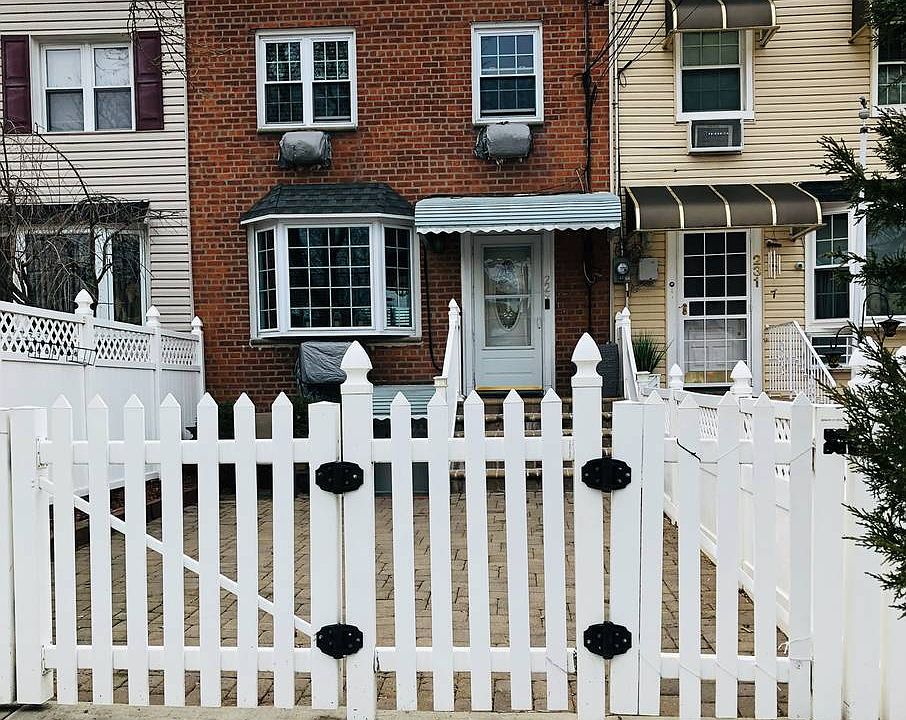 1st image of 229 Brinsmade Ave