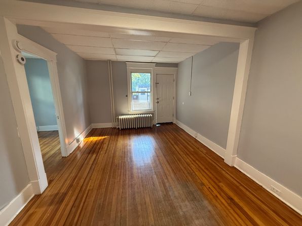 893 Lancaster St #4