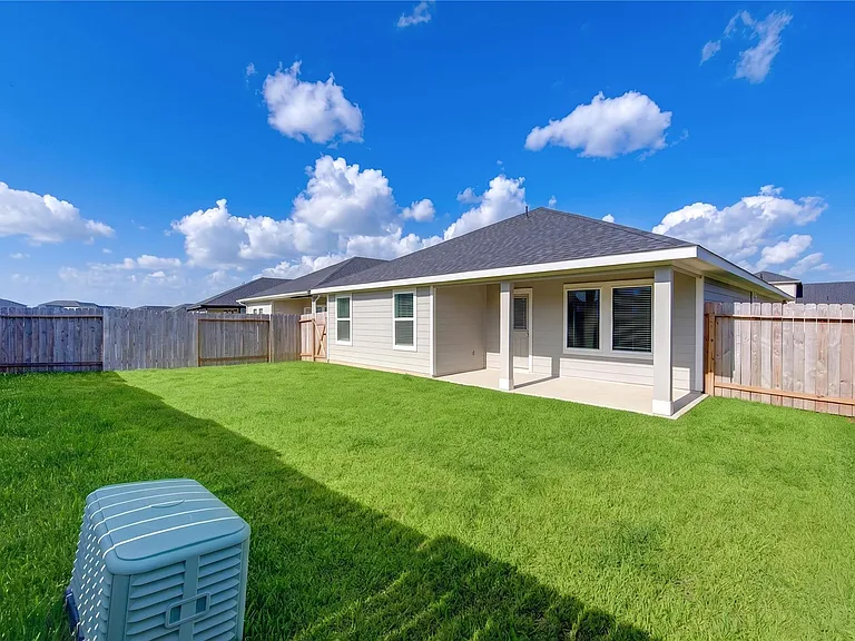 4306 Zeke Estates Ln — Photo 39