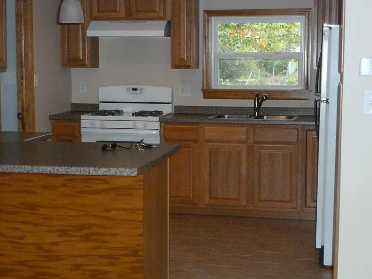 140 Willow St — Photo 8