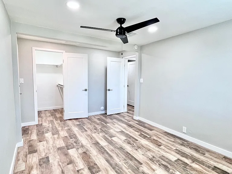 2718 N 40th St #1 — Photo 30