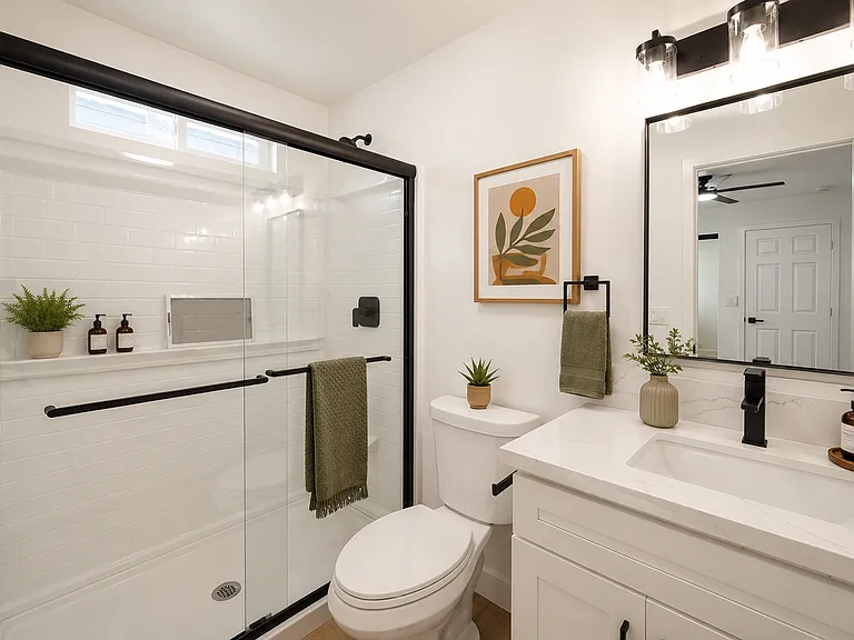 3552 Ocean View Blvd — Photo 22