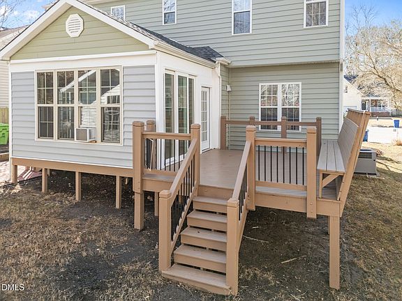 3rd image of 5210 Groveside Ct