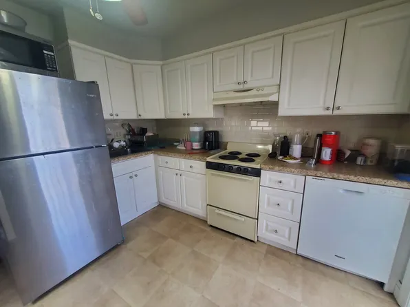 34 Faucett St #3, Stamford, CT 06906