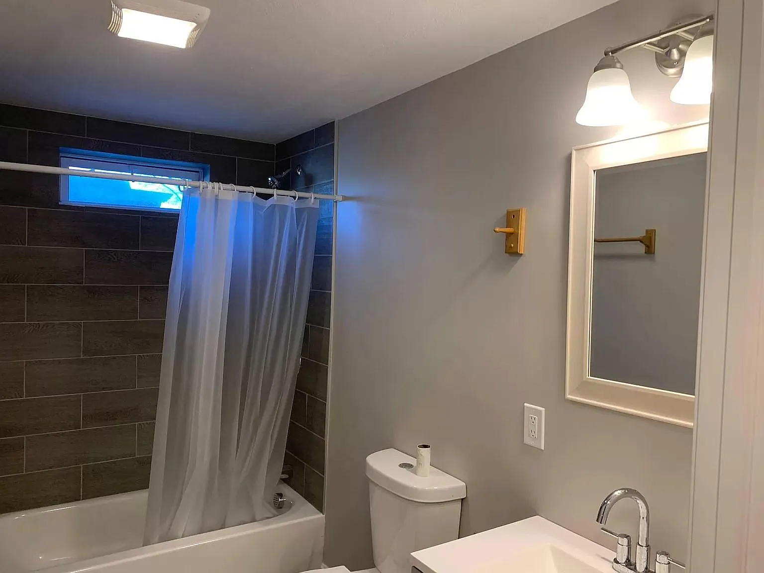 34 Granite St — Photo 4
