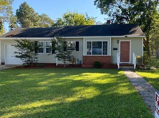 805 E Country Club Dr, Tarboro, NC 27886