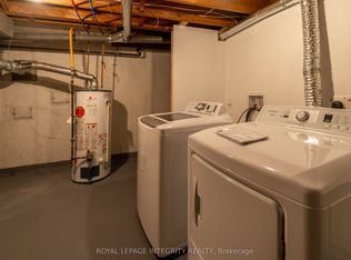 610 Alesther St #B, Ottawa, ON K1K1J2