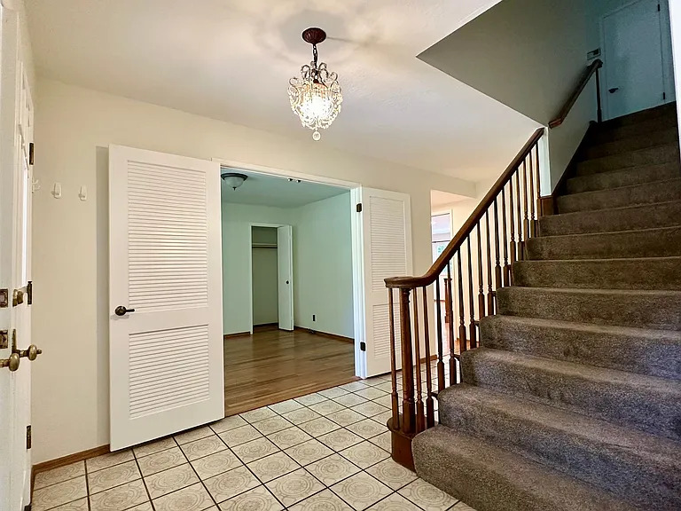 19930 Durham Ct — Photo 12