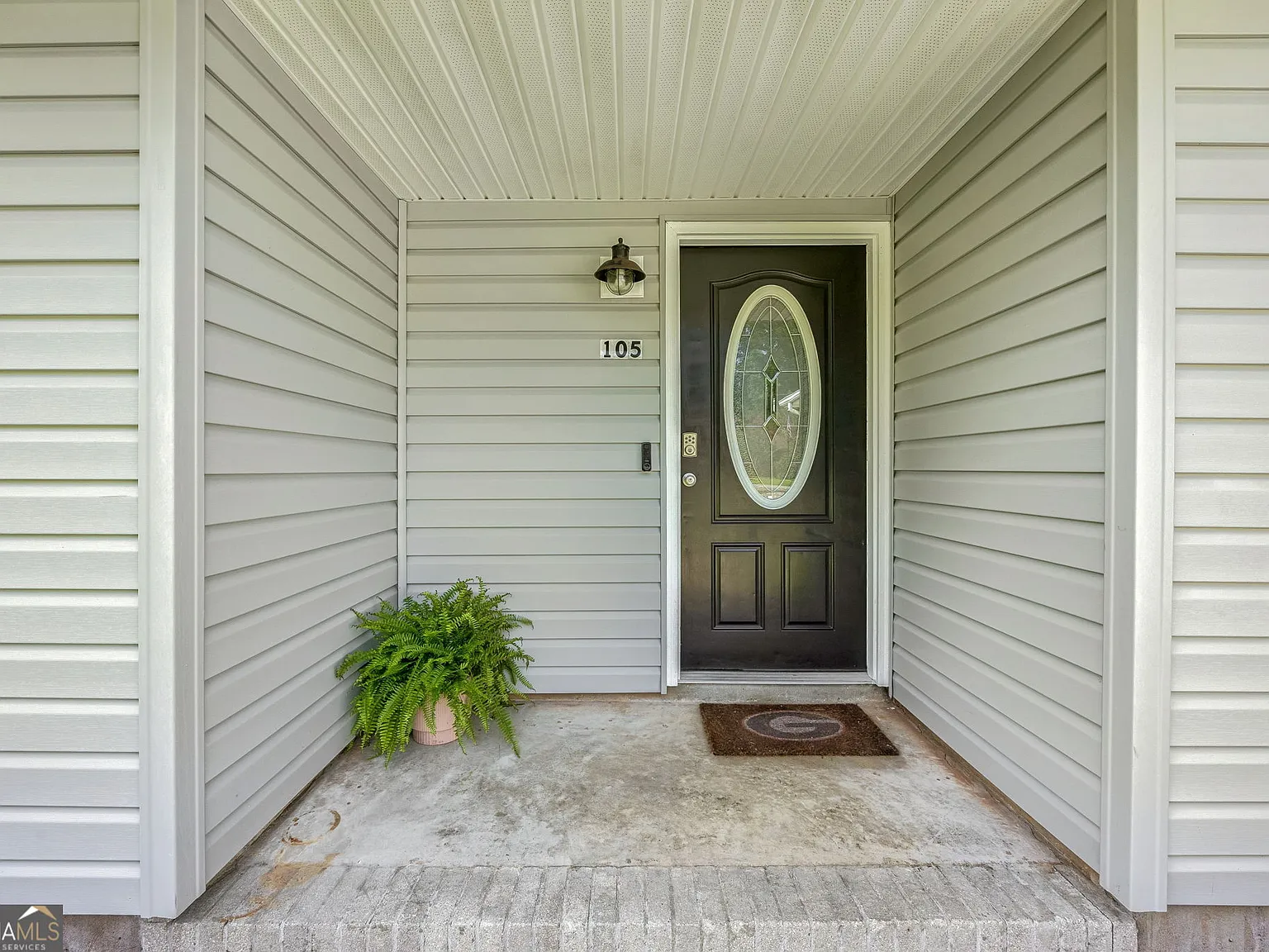 3 bed, 2.0 bath, 1554 sqft, $2,000 — Photo 3