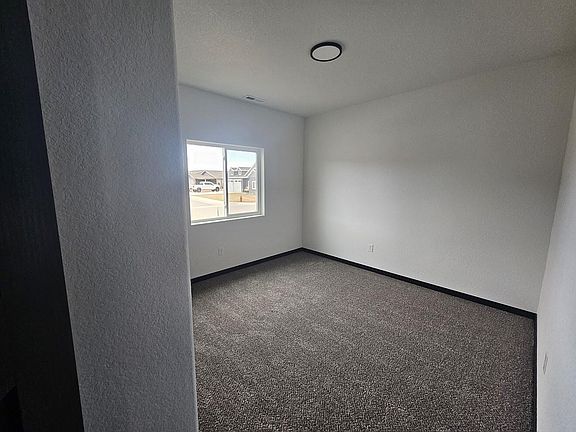 5th image of 2228 Excalibur Way #Hb-32