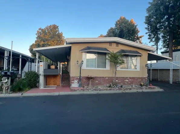 2706 W Ashlan Ave Spc 77, Fresno, CA 93705
