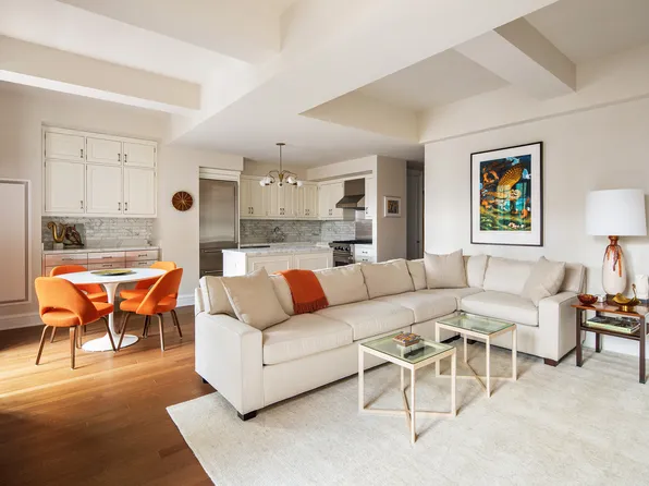 160 West 12th Street image 2 of 16