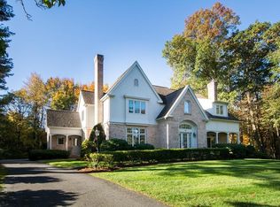 25 Loew Cir, Milton, MA 02186