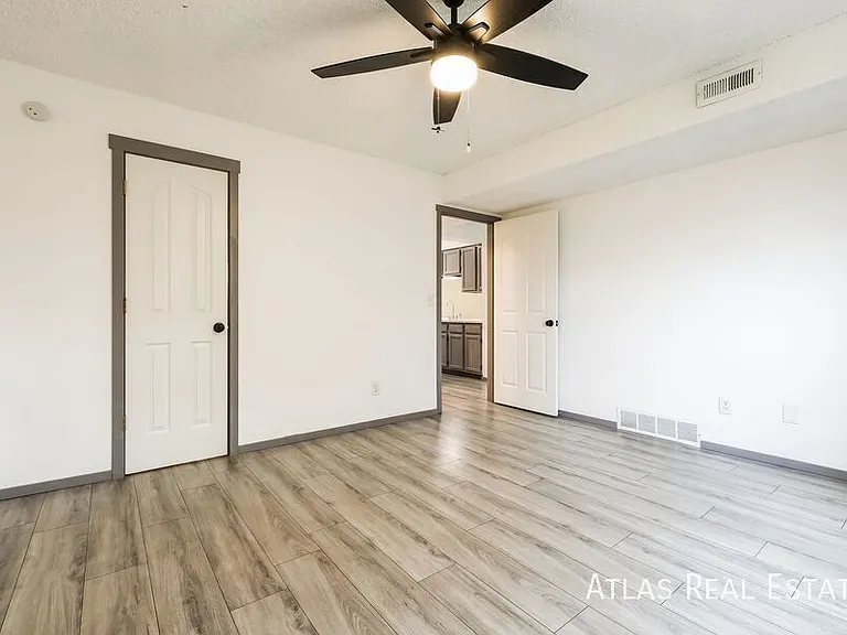 519 Wright St #305 — Photo 9