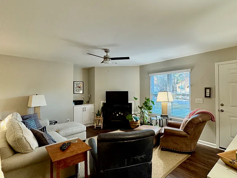 140 Forsyth Dr #A — Photo 10