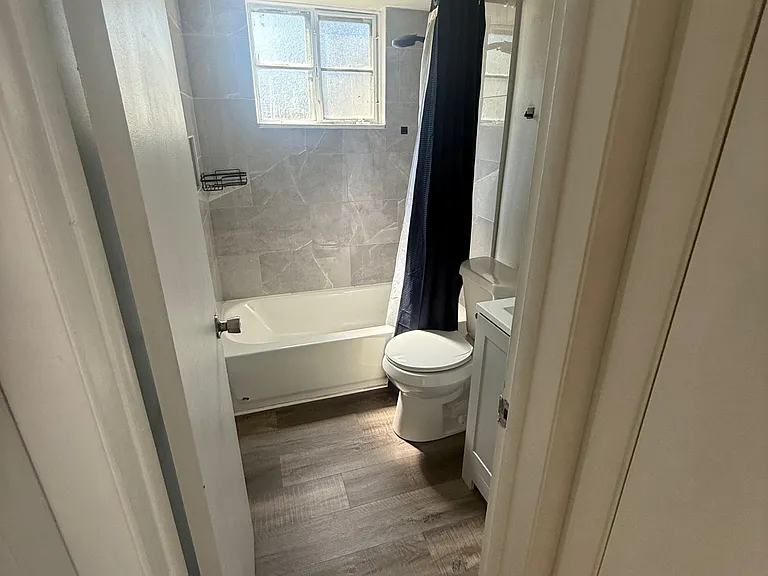 6236 Westminster Dr — Photo 37