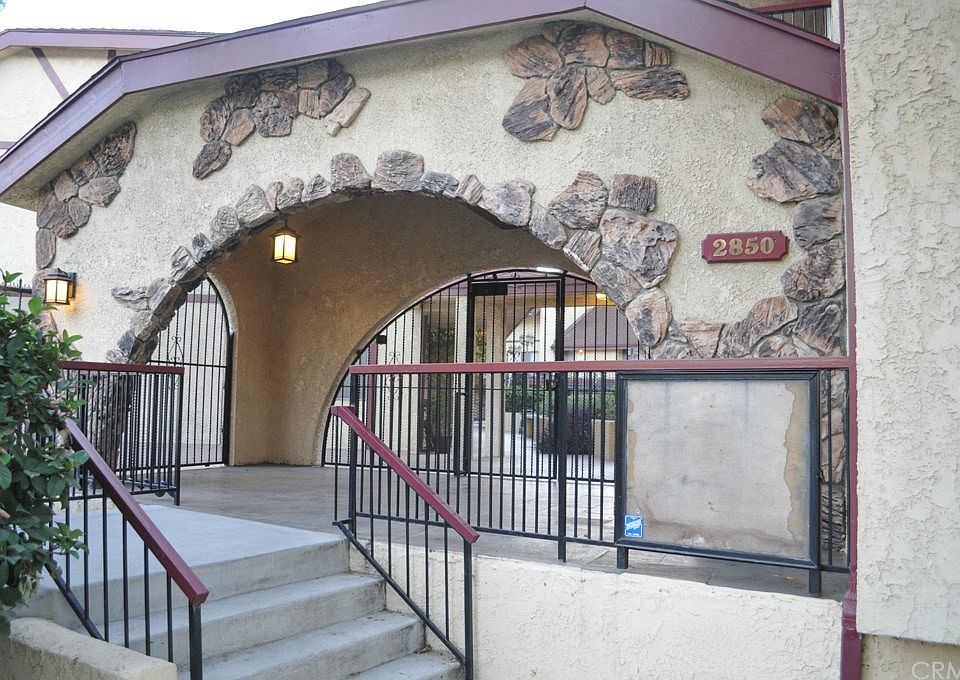 1st image of 2850 Montrose Ave APT 3