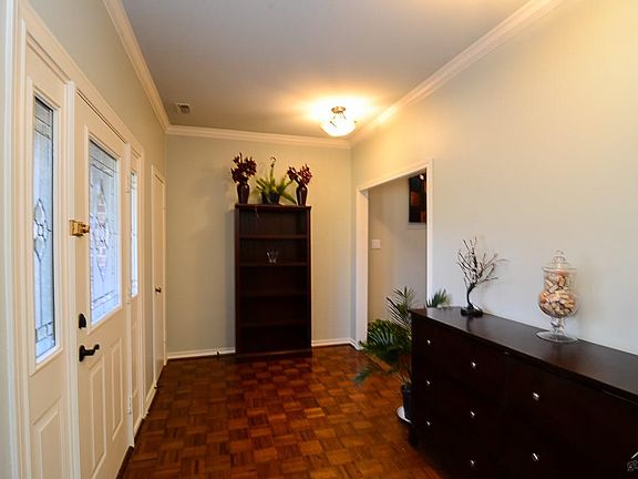 4th image of 6211 Bedford Dr