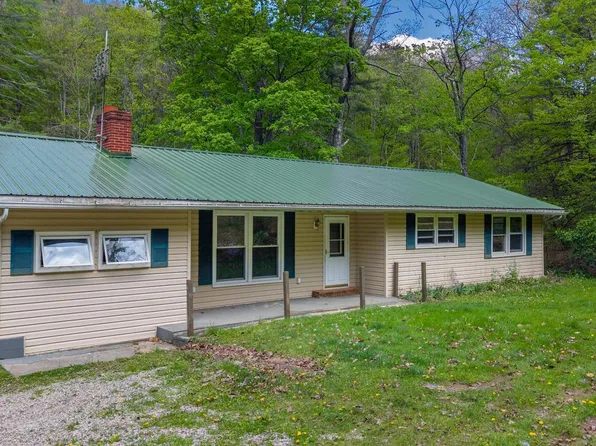 243 Lucas Rd, Bellefonte, PA 16823