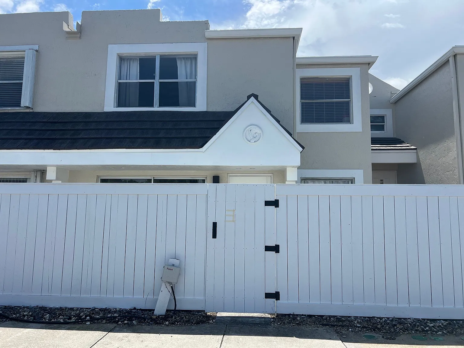 2 bed, 2.5 bath, 1000 sqft, $2,800 — Photo 3