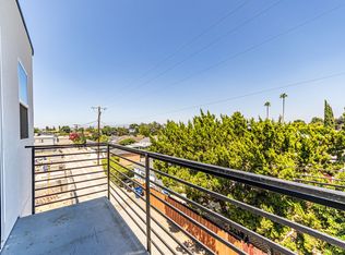 Stunning New 4-Bedroom Townhome with Private Balcony, Van Nuys, CA 91406