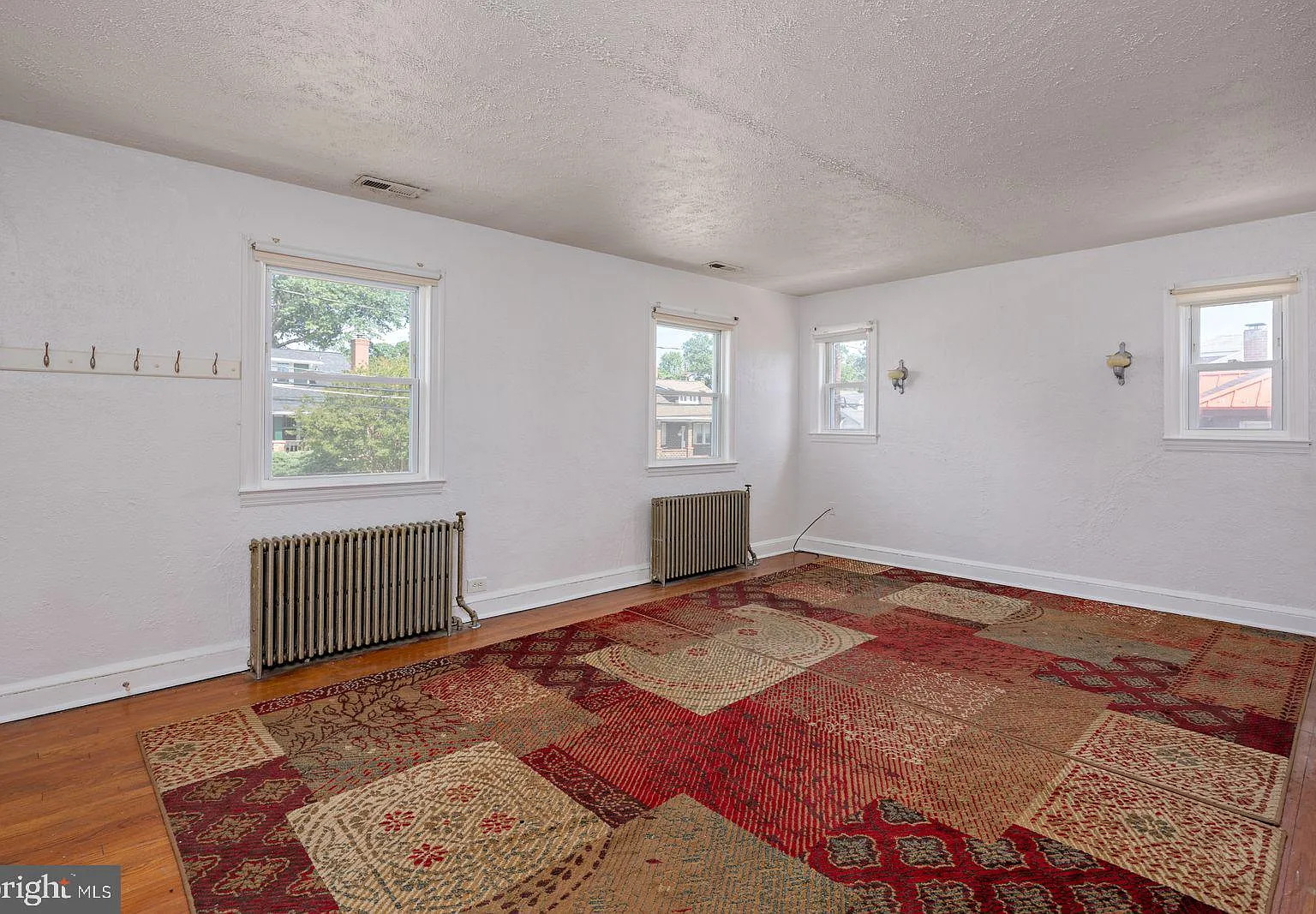 2 bed, 1.0 bath, 800 sqft, $1,375 — Photo 4