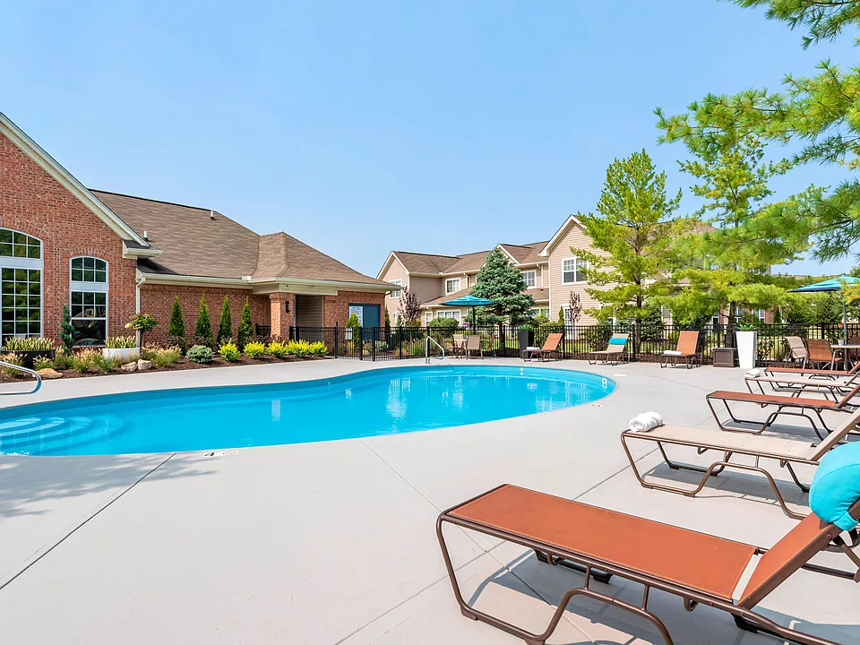 Unwind on our sprawling sundeck and soak up the sun.