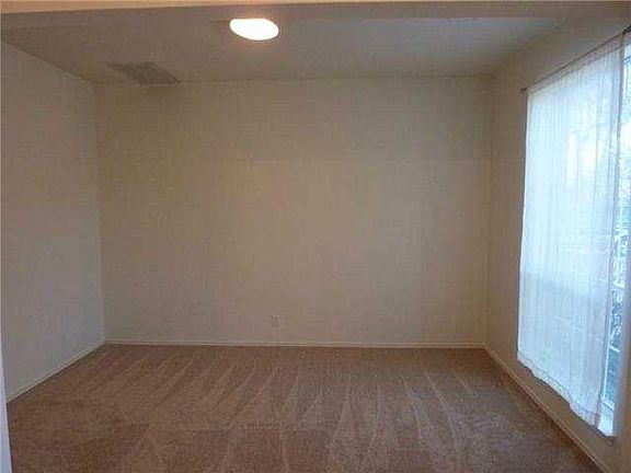 2nd image of 7511 Lobelia Dr