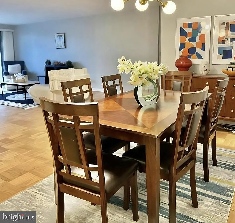 2 bed, 1078 sqft, $2,950 — Photo 4