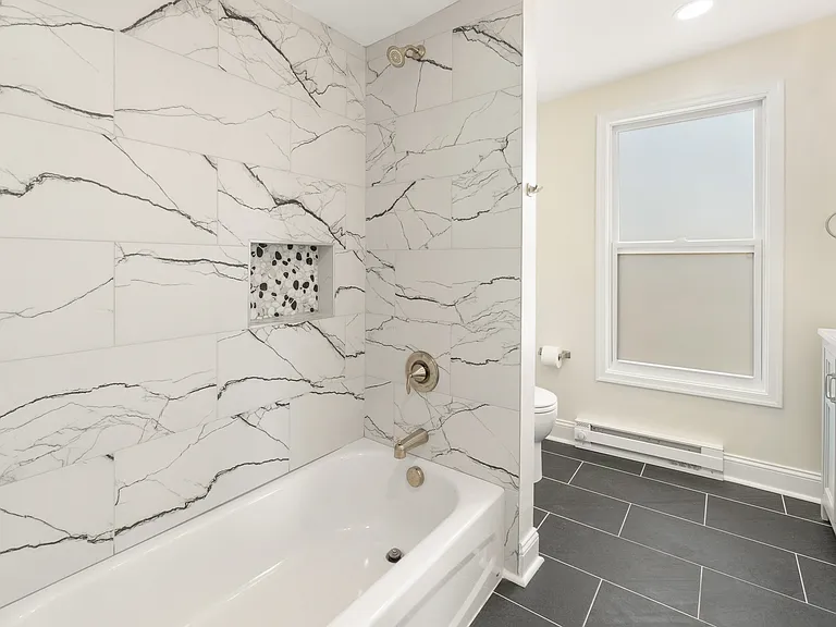 110 N Antietam St — Photo 6