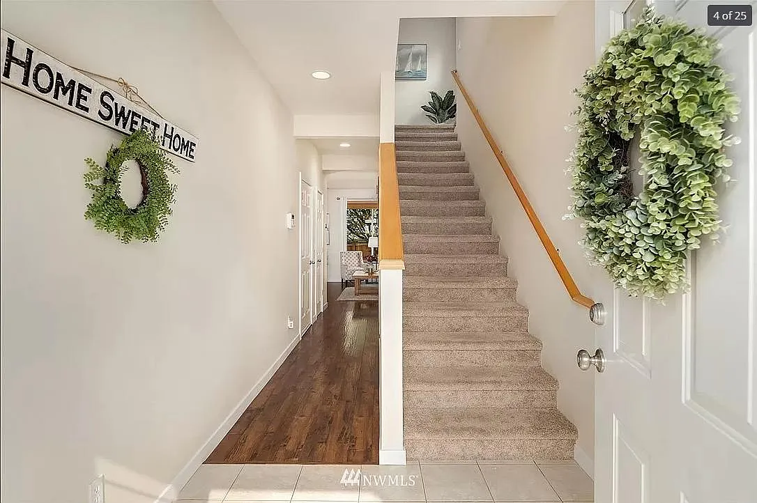 3 bed, 2.5 bath, 1380 sqft, $3,200 — Photo 3