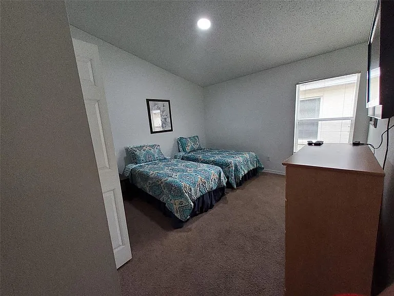 944 Lockbreeze Dr — Photo 17