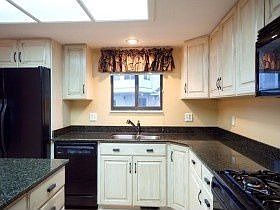 5th image of 1099 Brigadoon Ct