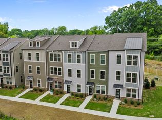 430 Simeon Dr, Charlotte, NC 28208