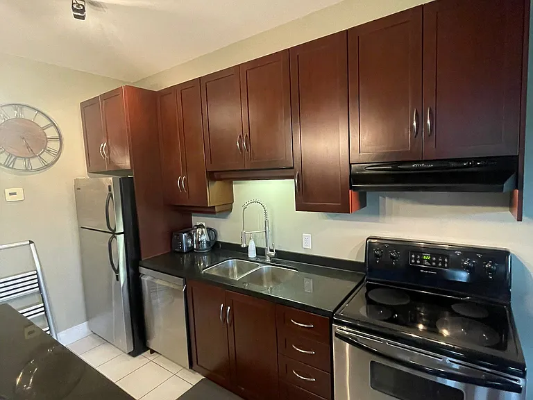 26 Ontario St #327 — Photo 7