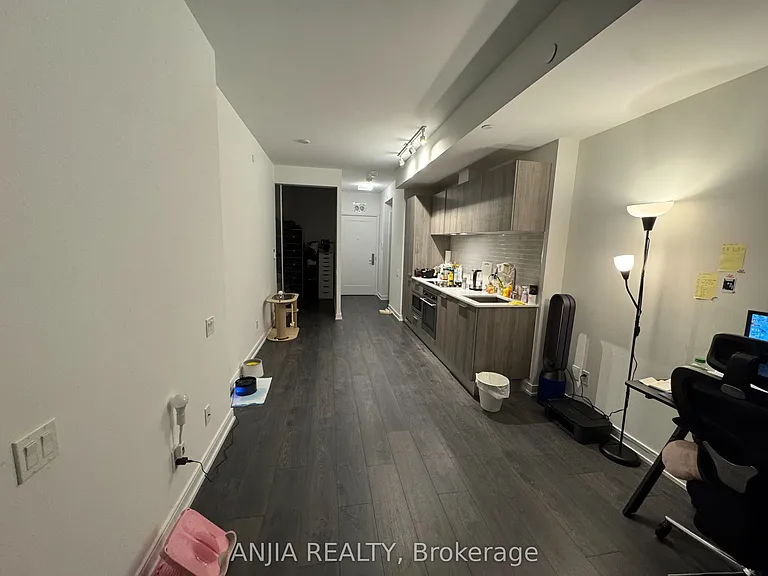 3 Gloucester St #2613 — Photo 2
