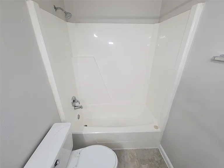 8530 Quail Burg Ln — Photo 28