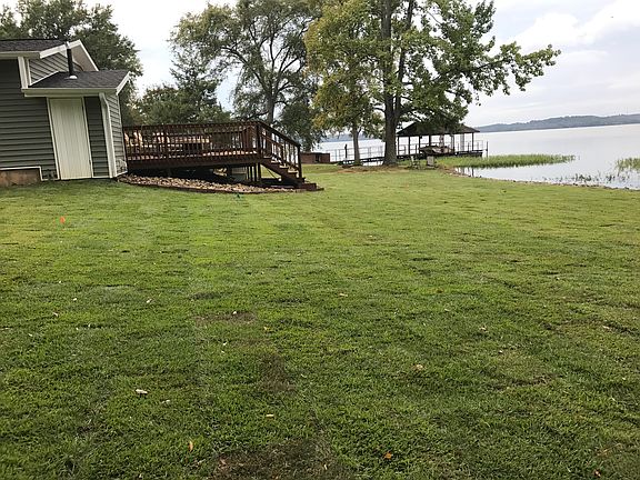 3rd image of 206 E Shore Dr
