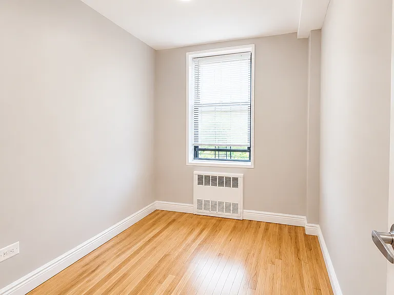 540 Ocean Pkwy #5 — Photo 9