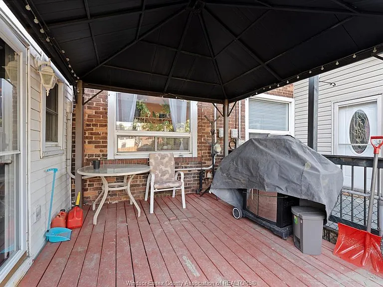1263 Monmouth Rd — Photo 20