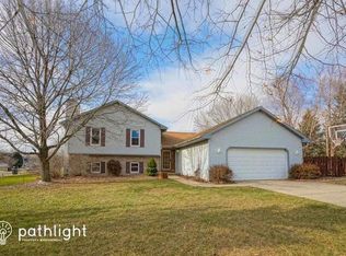 6739 Telstar Dr, Windsor, WI 53598
