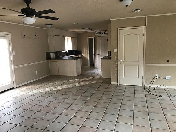 4th image of 2805 Sherwood Dr