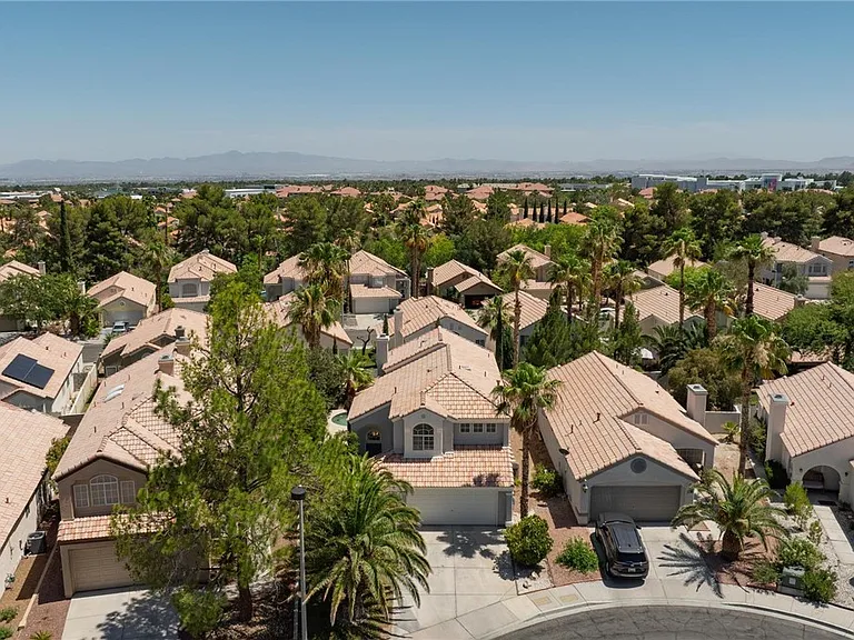 9609 Crystal Cup Cir — Photo 33