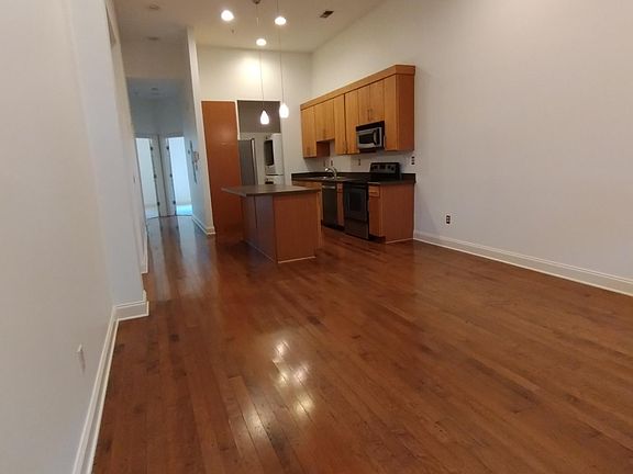 2nd image of 760 Wedgewood Park APT 103