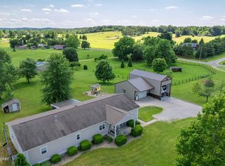 70 Poplar Ct, Brandenburg, KY 40108