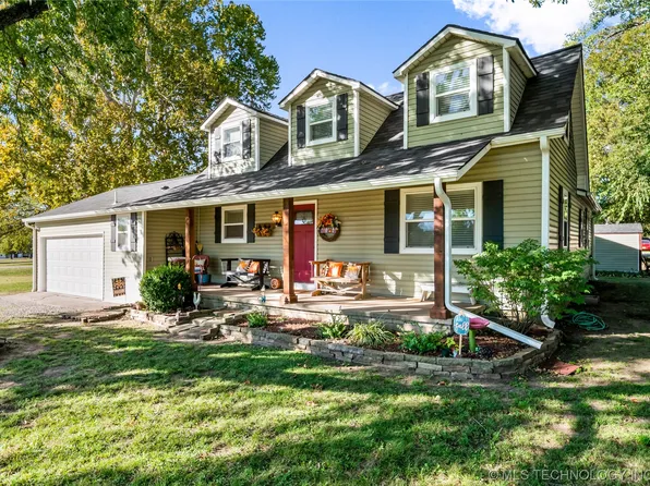 230 W Sequoyah Ave, Oologah, OK 74053